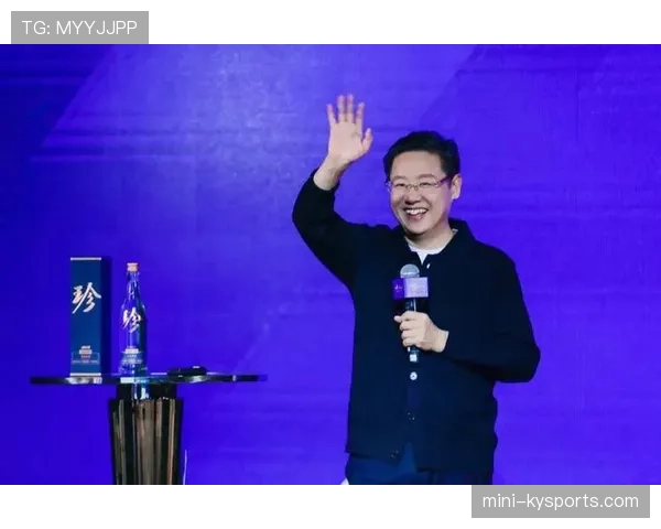 吴向东家冰箱里塞满蛋白粉,邻居以为他开健身房 吴向东家冰箱里塞满蛋白粉,邻居以为他开健身房